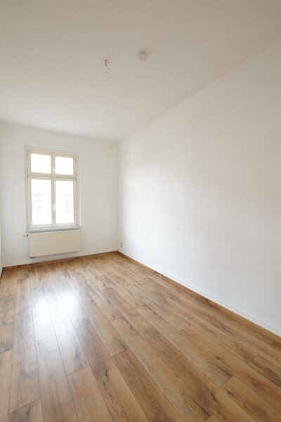 Seltene Gelegenheit: 4-Zimmerwohnung mit Aufzug im Stadtzentrum - Schlafzimmer (225326)