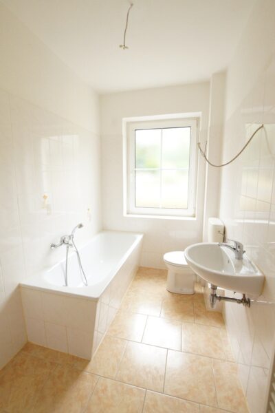 3-Raum-Wohnung in Pößneck-Nord - Bad (225274)
