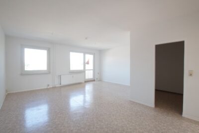 3-Raum-Wohnung mit Balkon in Pößneck-Ost - Wohnzimmer (225345)