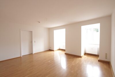 Große 2-Raumwohnung in Stadtnähe - Wohnzimmer (225305)